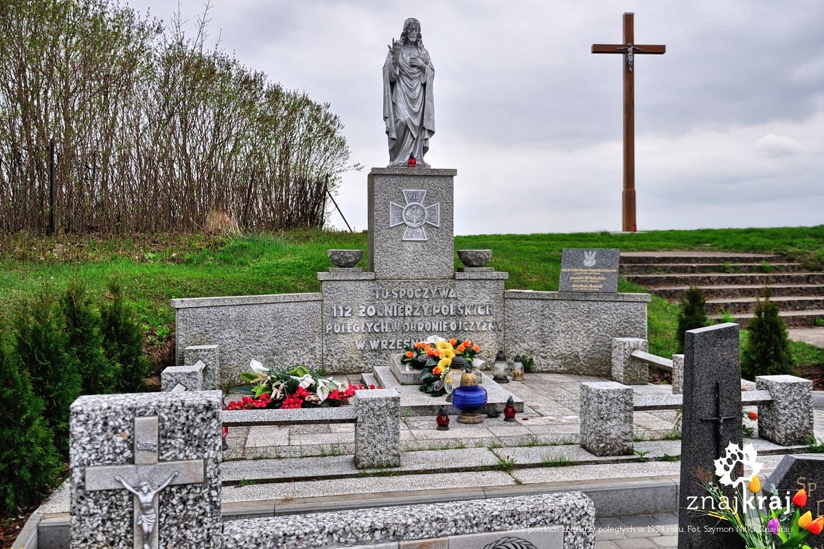 Grób polskich żołnierzy poległych w 1939 roku Grób polskich żołnierzy poległych w 1939 roku
