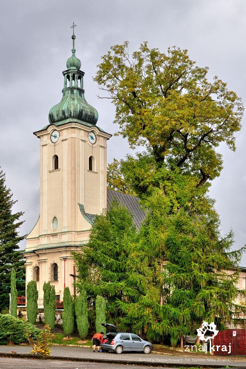 Kościół w Radziechowach Kościół w Radziechowach