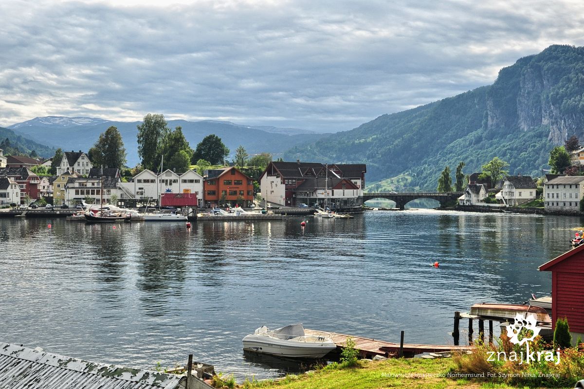Malownicze miasteczko Norheimsund Malownicze miasteczko Norheimsund