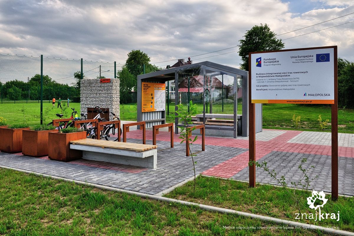 Miejsce odpoczynku rowerzystów w Ispinie