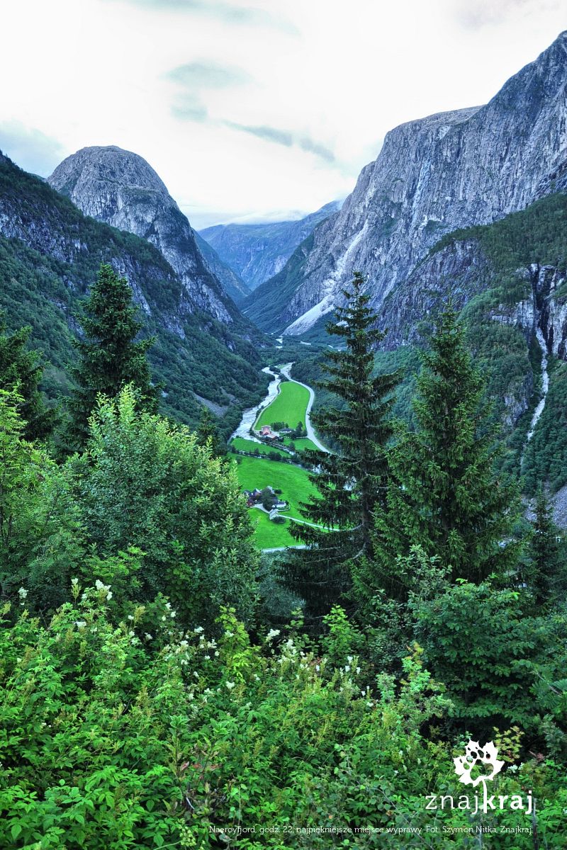 Naeroyfjord, godz. 22, najpiękniejsze miejsce wyprawy Naeroyfjord, godz. 22, najpiękniejsze miejsce wyprawy