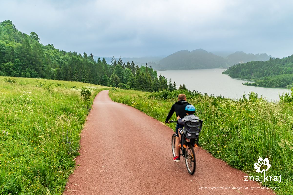 Ojciec z synem na Velo Dunajec