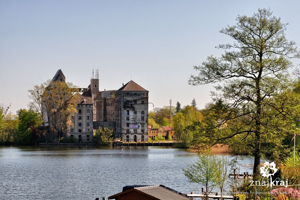 Opuszczone spichlerze nad Hawelą Opuszczone spichlerze nad Hawelą