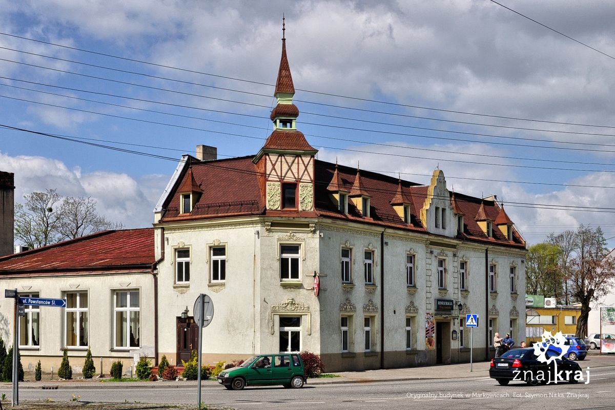Oryginalny budynek w Markowicach Oryginalny budynek w Markowicach