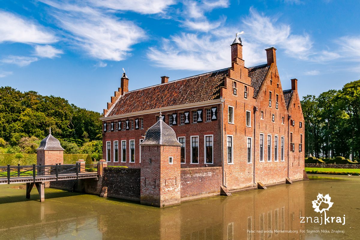Pałac nad wodą Menkemaborg
