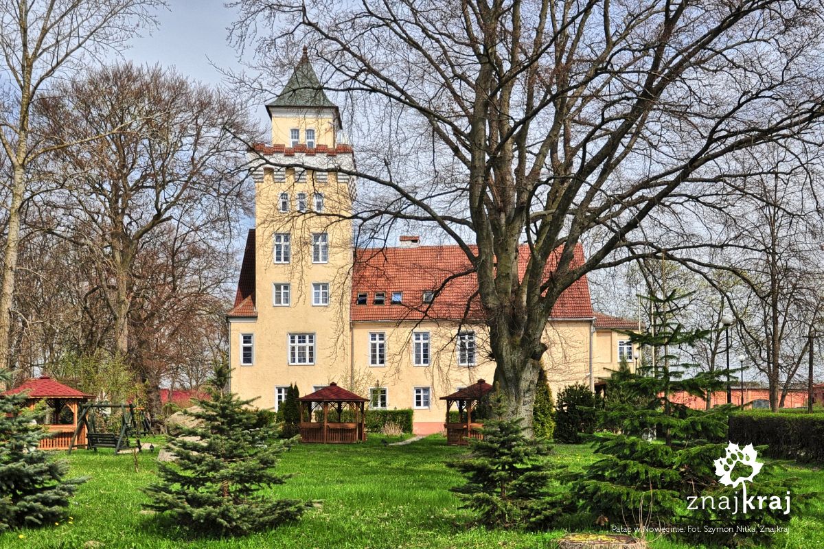 Pałac w Nowęcinie Pałac w Nowęcinie
