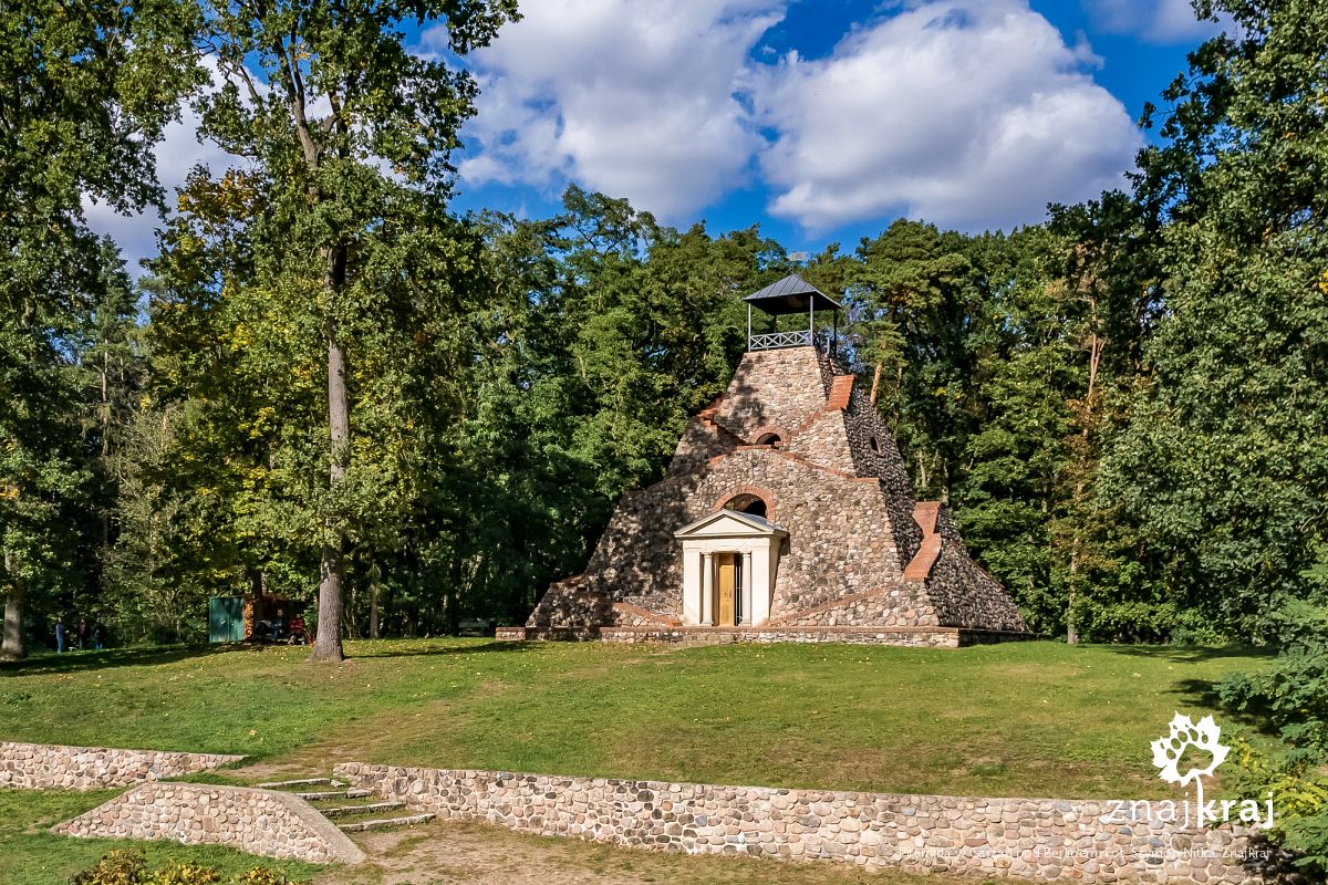 Piramida w Garzau pod Berlinem