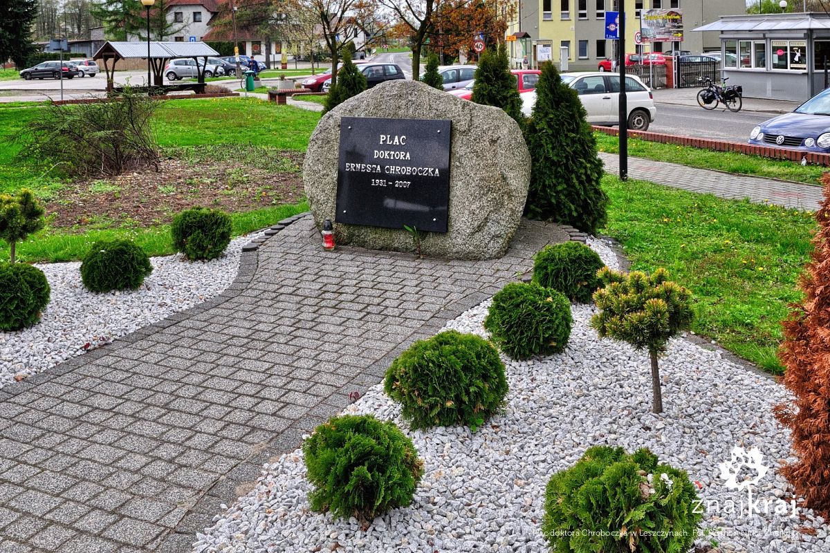 Plac doktora Chroboczka w Leszczynach Plac doktora Chroboczka w Leszczynach