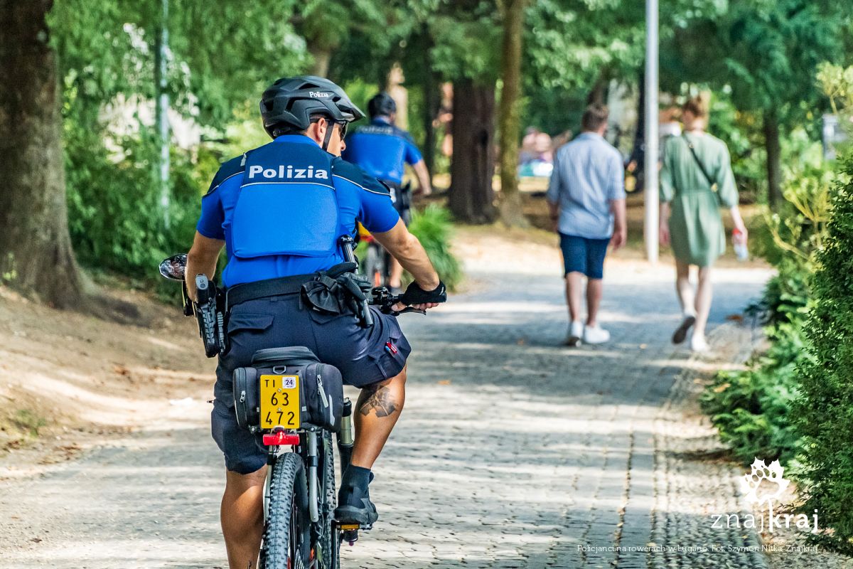 Policjanci na rowerach w Lugano