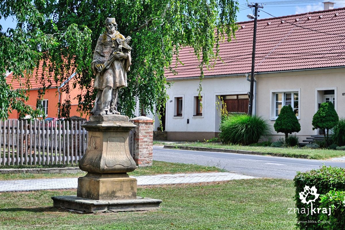 Pomnik w Brezi Pomnik w Brezi