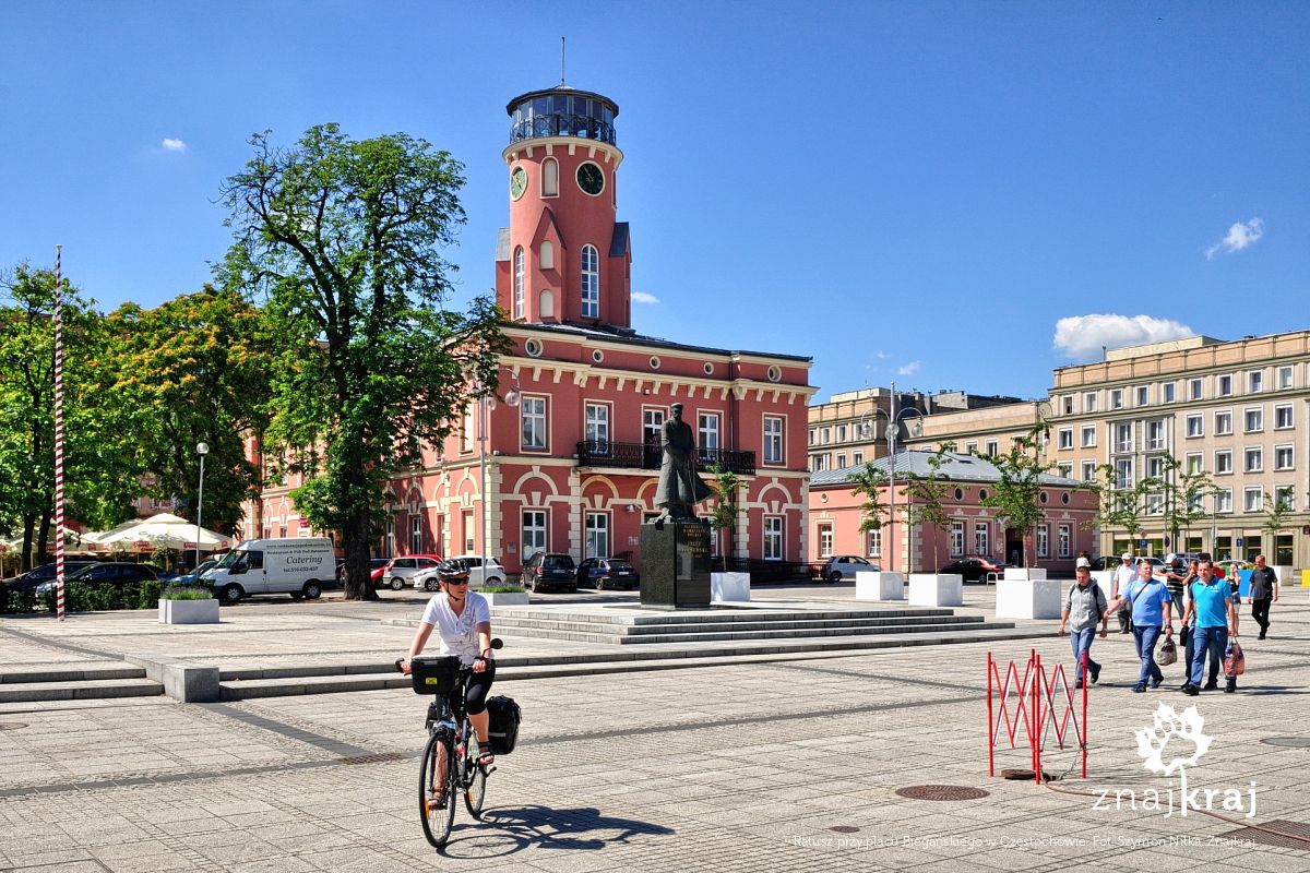 Ratusz przy placu Biegańskiego w Częstochowie Ratusz przy placu Biegańskiego w Częstochowie