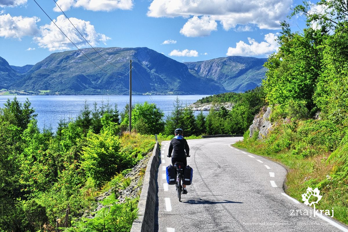 Rowerem nad Sognefjordem Rowerem nad Sognefjordem