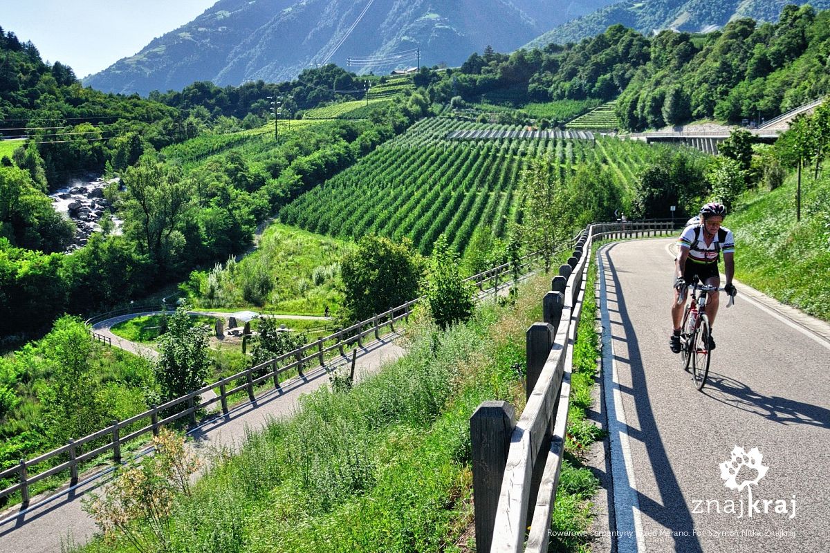 Rowerowe serpentyny przed Merano Rowerowe serpentyny przed Merano