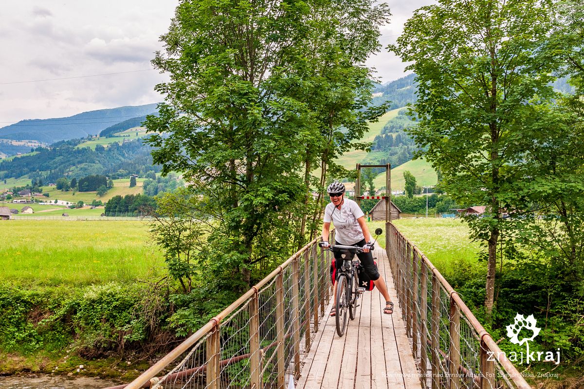 Rowerowy mostek nad Enns w Austrii