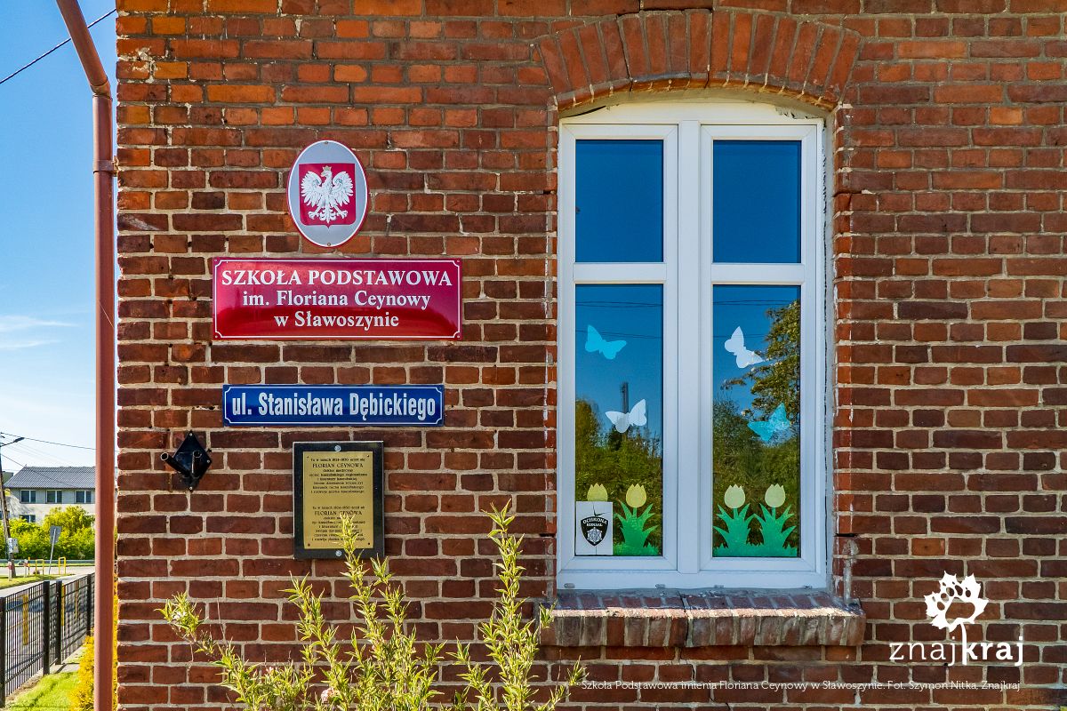 Szkoła Podstawowa imienia Floriana Ceynowy w Sławoszynie