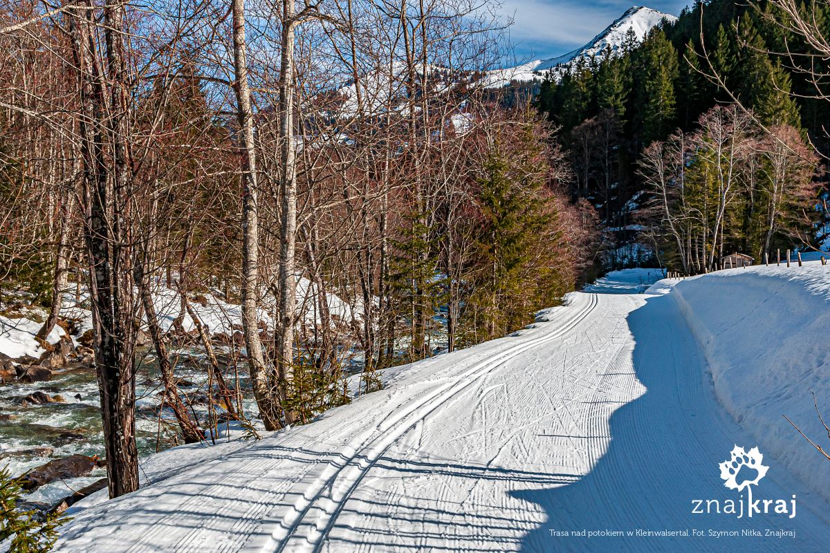 Trasa nad potokiem w Kleinwalsertal Trasa nad potokiem w Kleinwalsertal