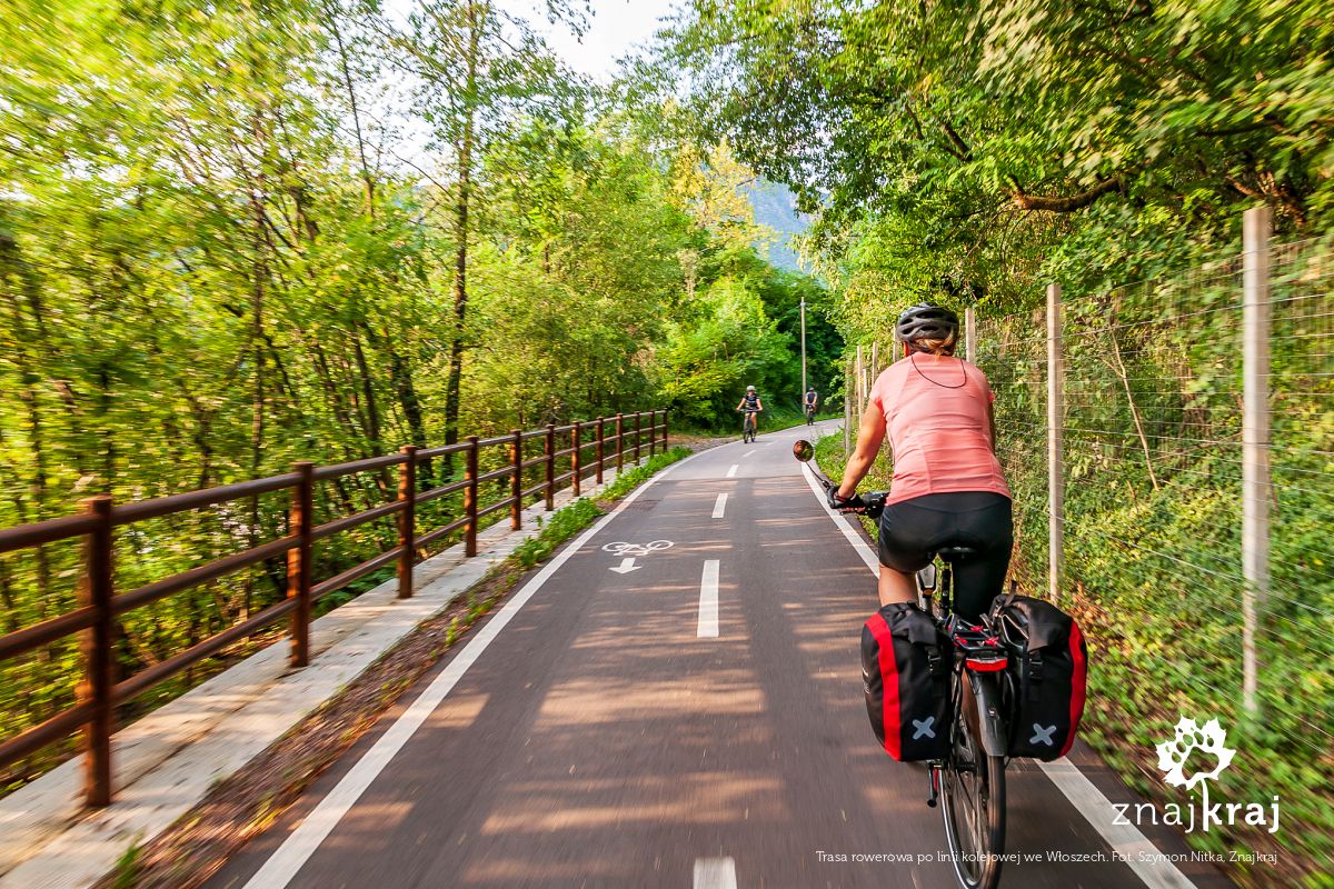 Trasa rowerowa po linii kolejowej we Włoszech