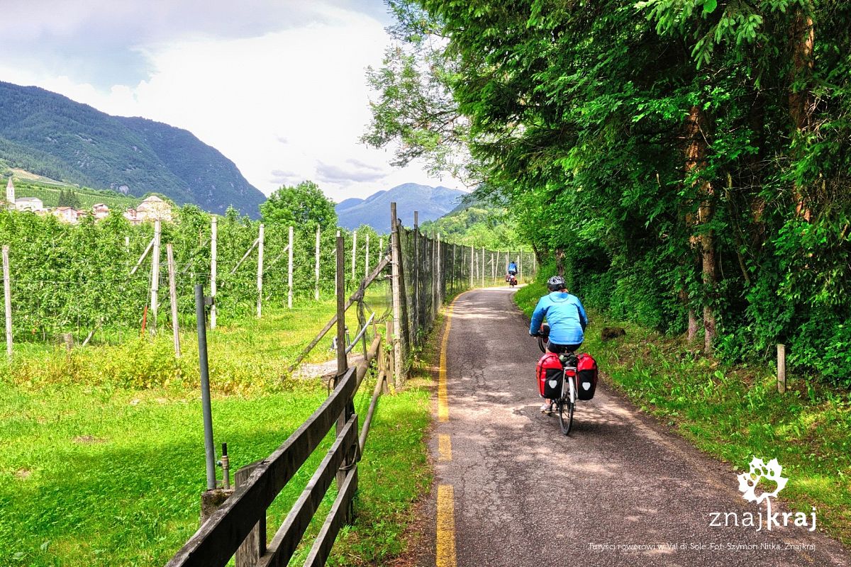 Turyści rowerowi w Val di Sole Turyści rowerowi w Val di Sole