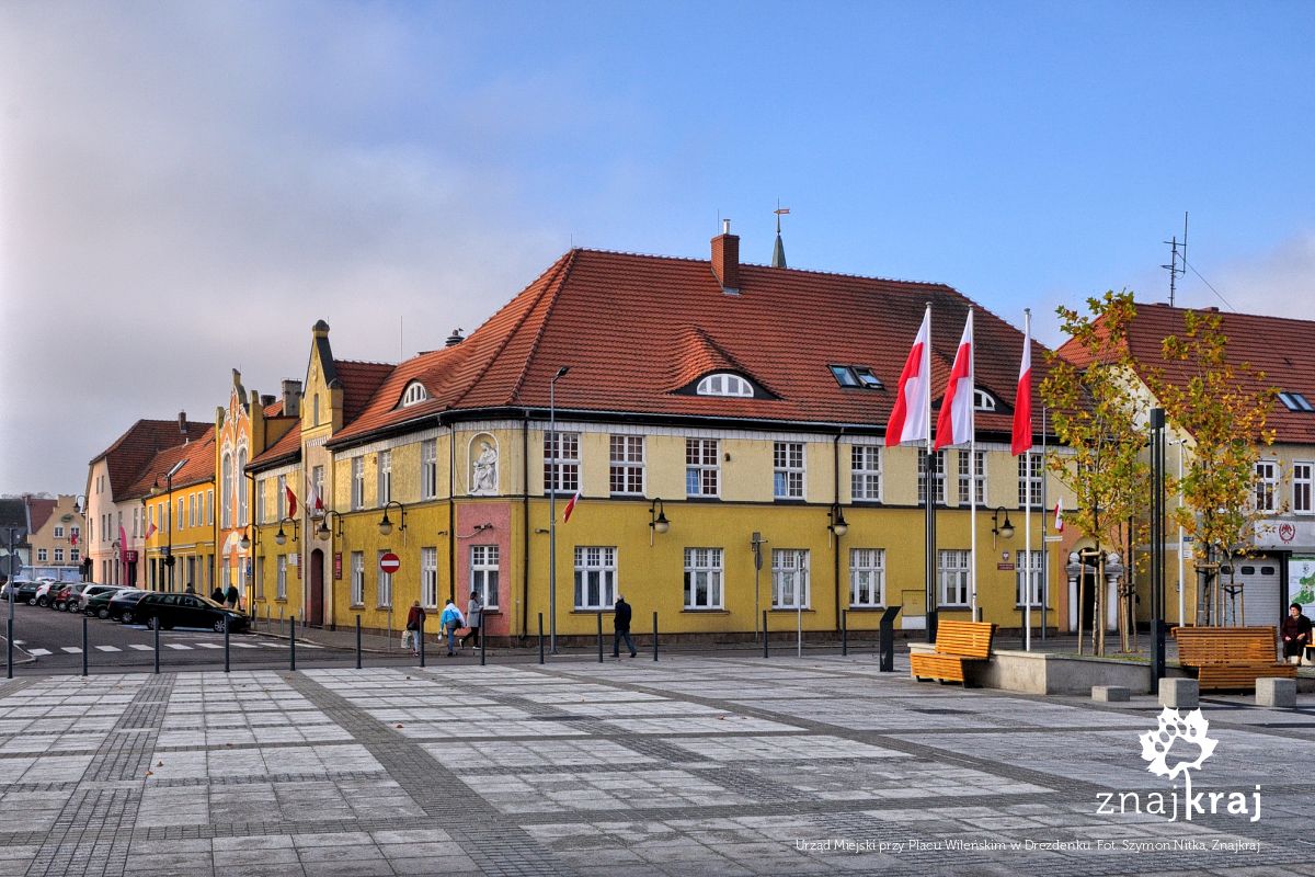 Urząd Miejski przy Placu Wileńskim w Drezdenku
