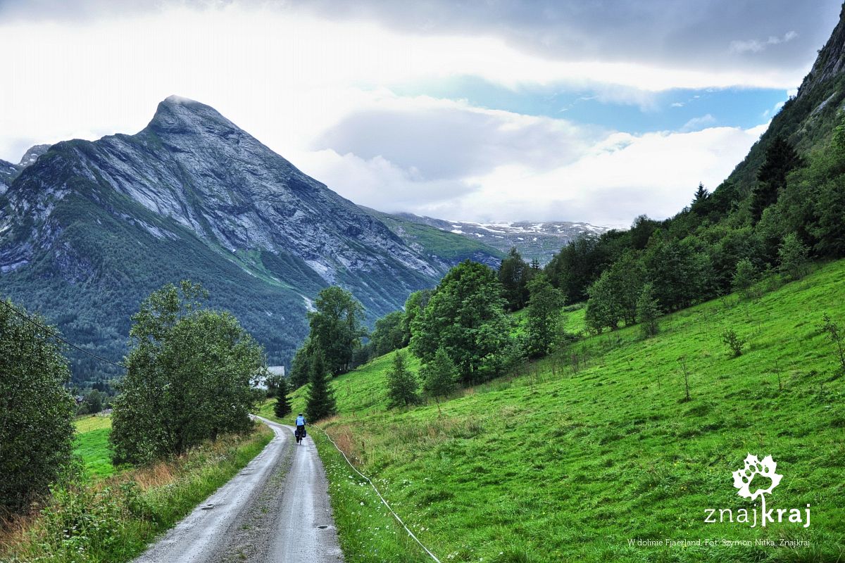 W dolinie Fjaerland W dolinie Fjaerland
