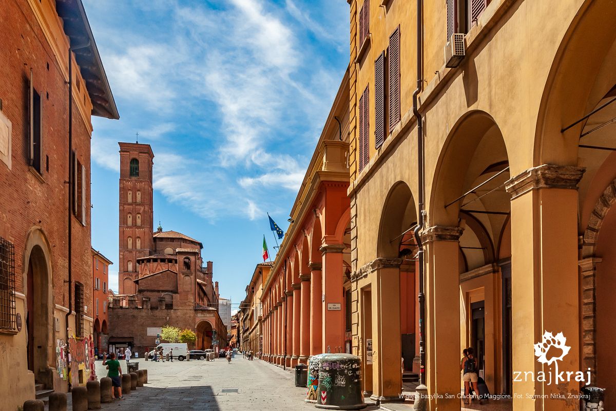 W głębi bazylika San Giacomo Maggiore