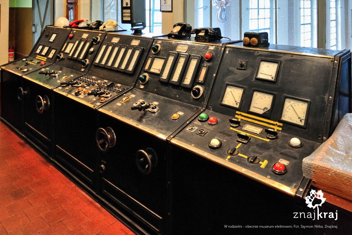 W rodzielni - obecnie muzeum elektrowni W rodzielni - obecnie muzeum elektrowni