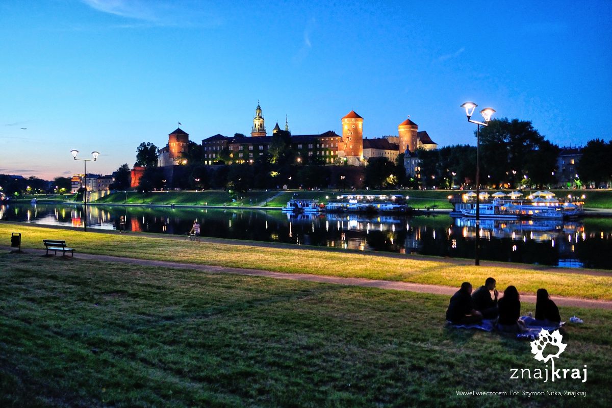 Wawel wieczorem