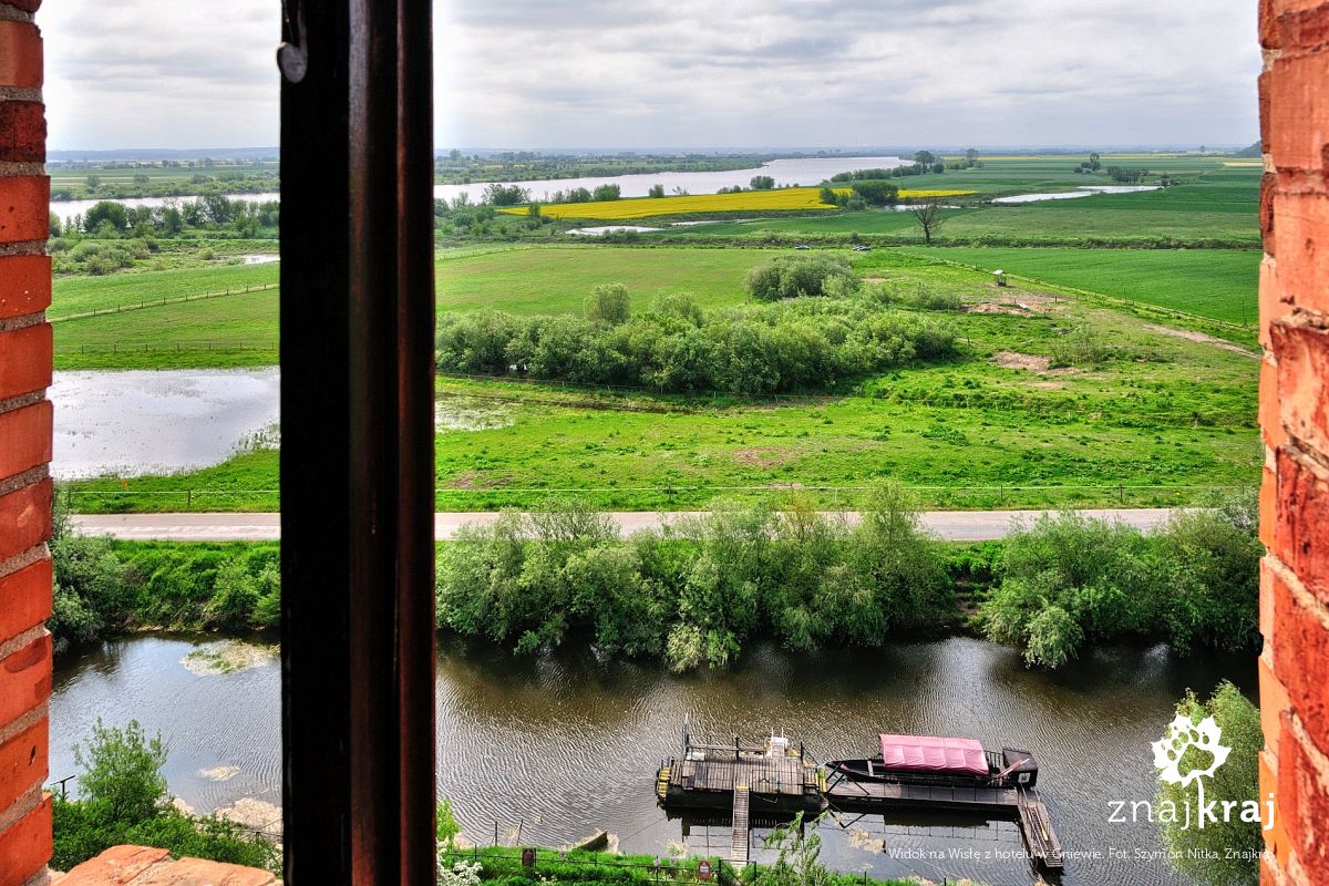 Widok na Wisłę z hotelu w Gniewie