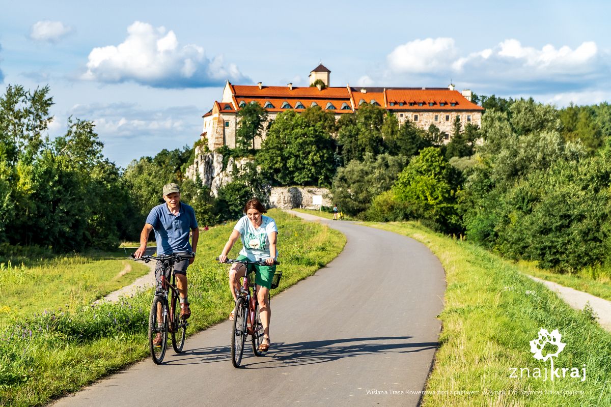Wiślana Trasa Rowerowa pod opactwem w Tyńcu