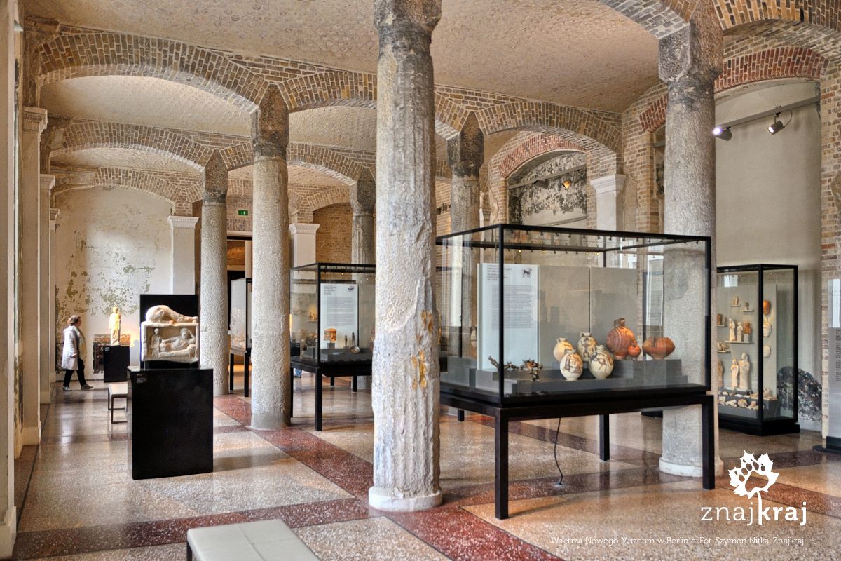 Wnętrza Nowego Muzeum w Berlinie