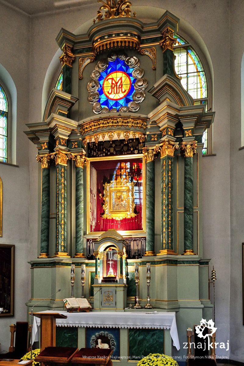 Wnętrze Kaplicy Najświętszej Marii Panny w Studzienicznej Wnętrze Kaplicy Najświętszej Marii Panny w Studzienicznej