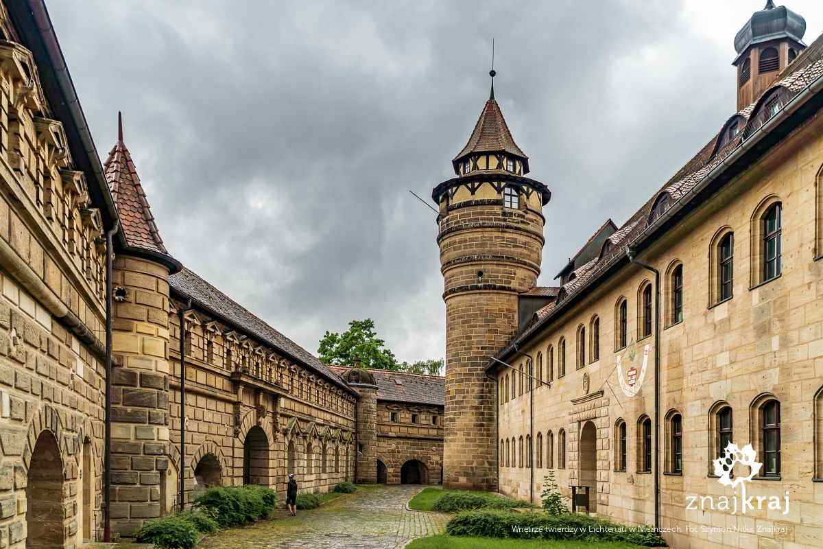 Wnętrze twierdzy w Lichtenau w Niemczech