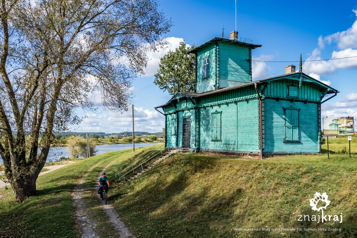 Wodowskaz nad Wisłą w Korzeniewie