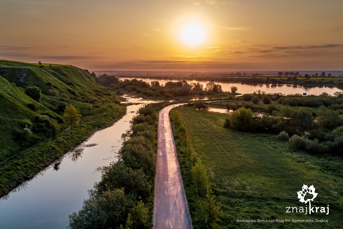 Wschodzące Słońce nad Wisłą