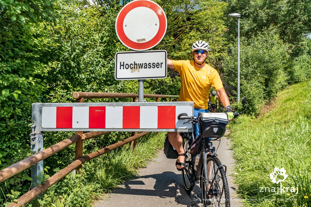 Zakaz wjazdu na drogę rowerową koło Fürth