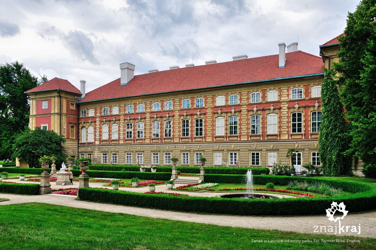 Zamek w Łańcucie od strony parku