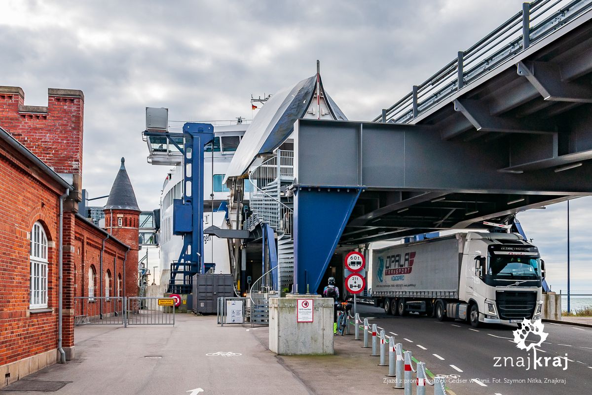 Zjazd z promu Rostock-Gedser w Danii