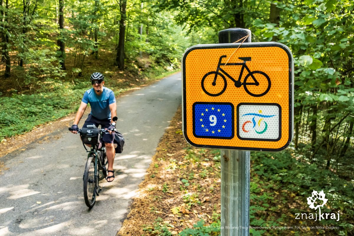 Znak Wiślanej Trasy Rowerowej w Pomorskiem