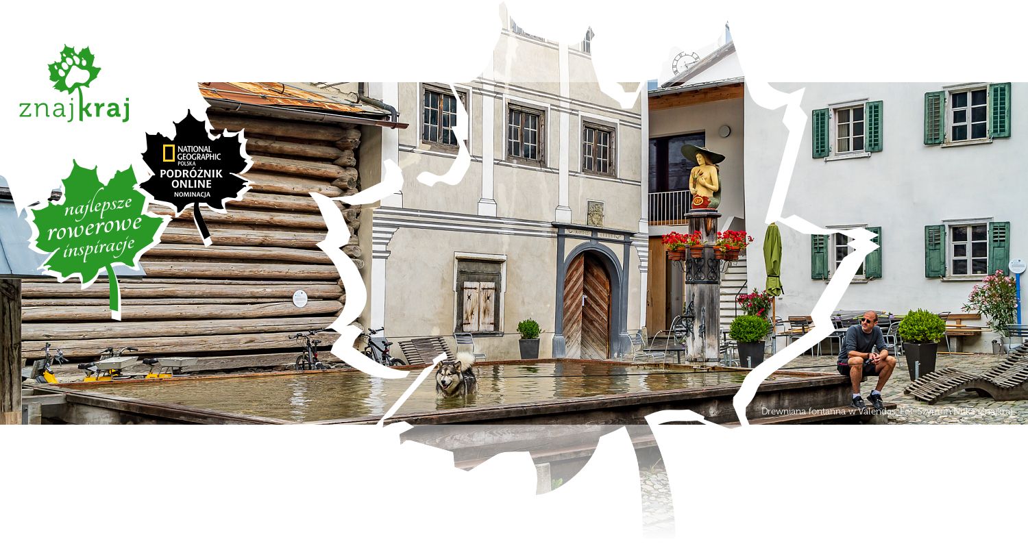 Drewniana fontanna w Valendas