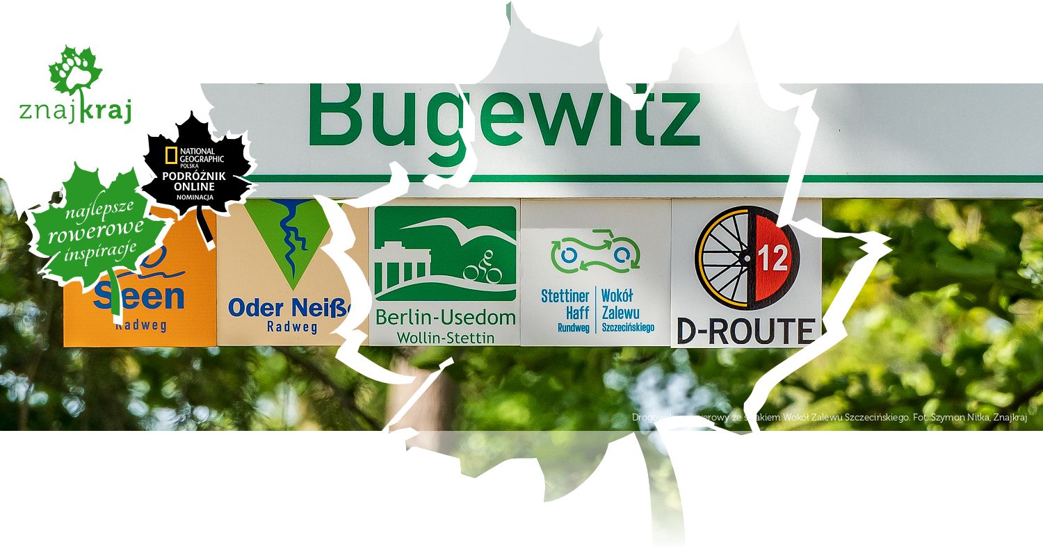 Drogowskaz rowerowy ze szlakiem Wokół Zalewu Szczecińskiego