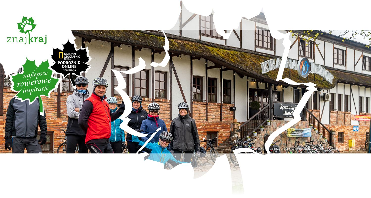 Rowerowa ekipa przed pensjonatem Kraina Jezior
