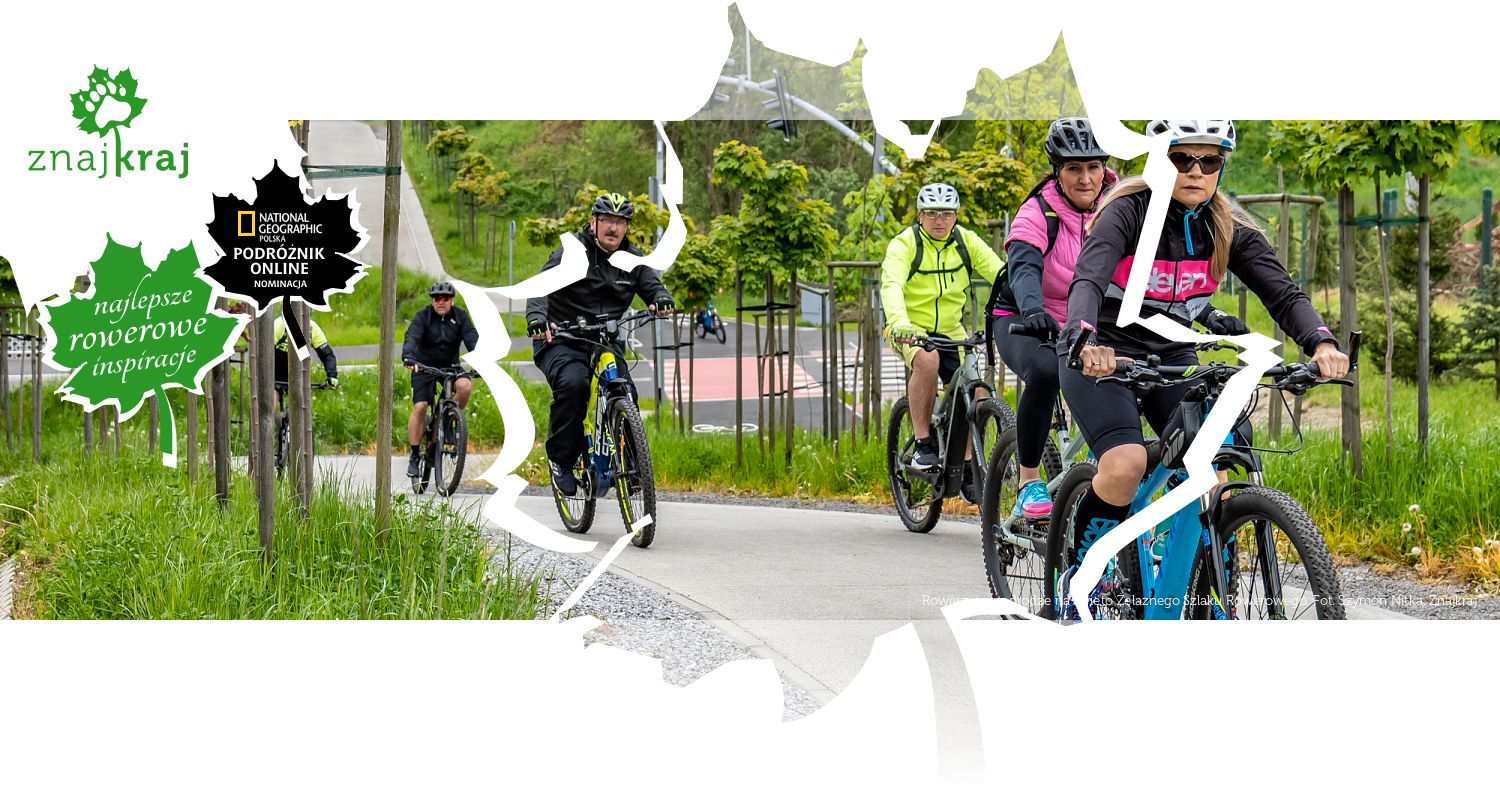 Rowerzyści w drodze na święto Żelaznego Szlaku Rowerowego