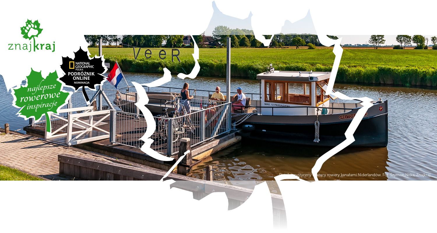 Statek turystyczny wożący rowery kanałami Niderlandów