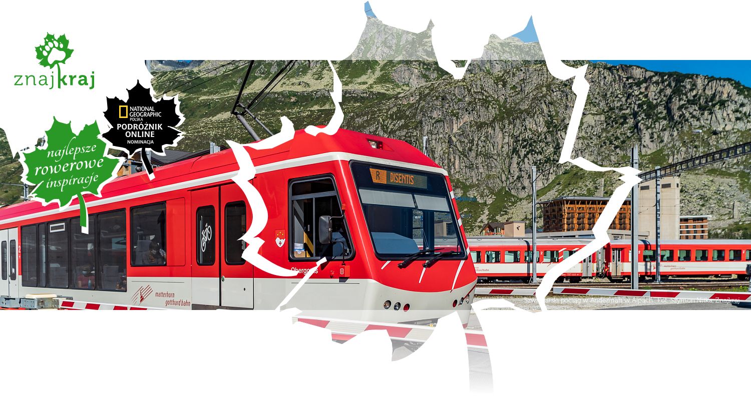 Szwajcarski pociąg w Andermatt w Alpach 