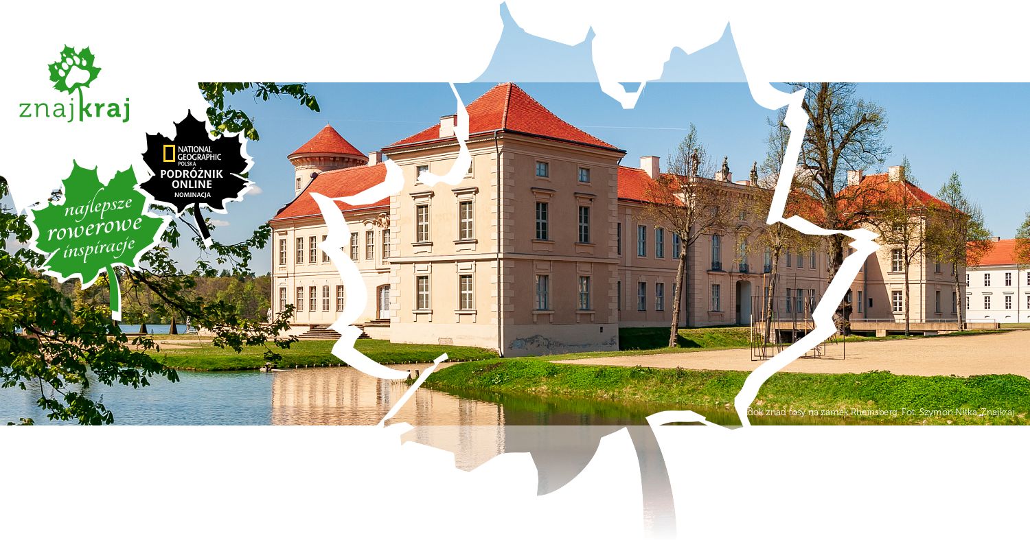 Widok znad fosy na zamek Rheinsberg