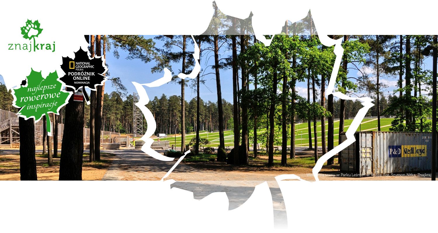 Widownia sceny w Parku Leśnym w Rydze