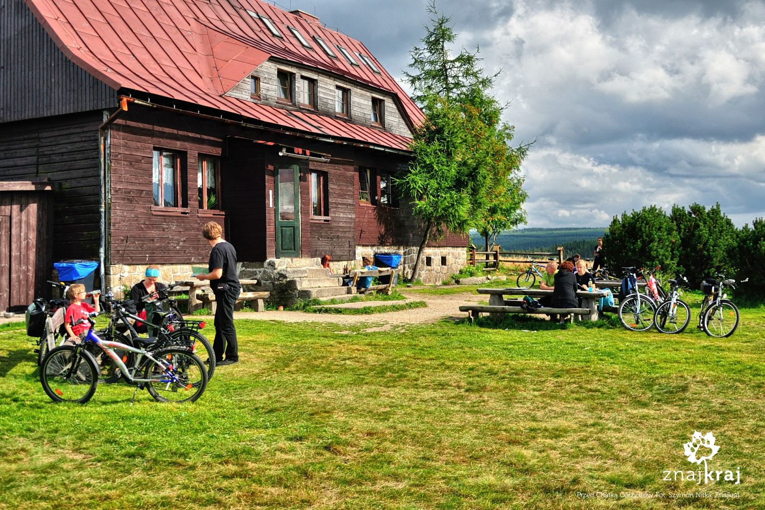 Przed Chatką Górzystów Przed Chatką Górzystów