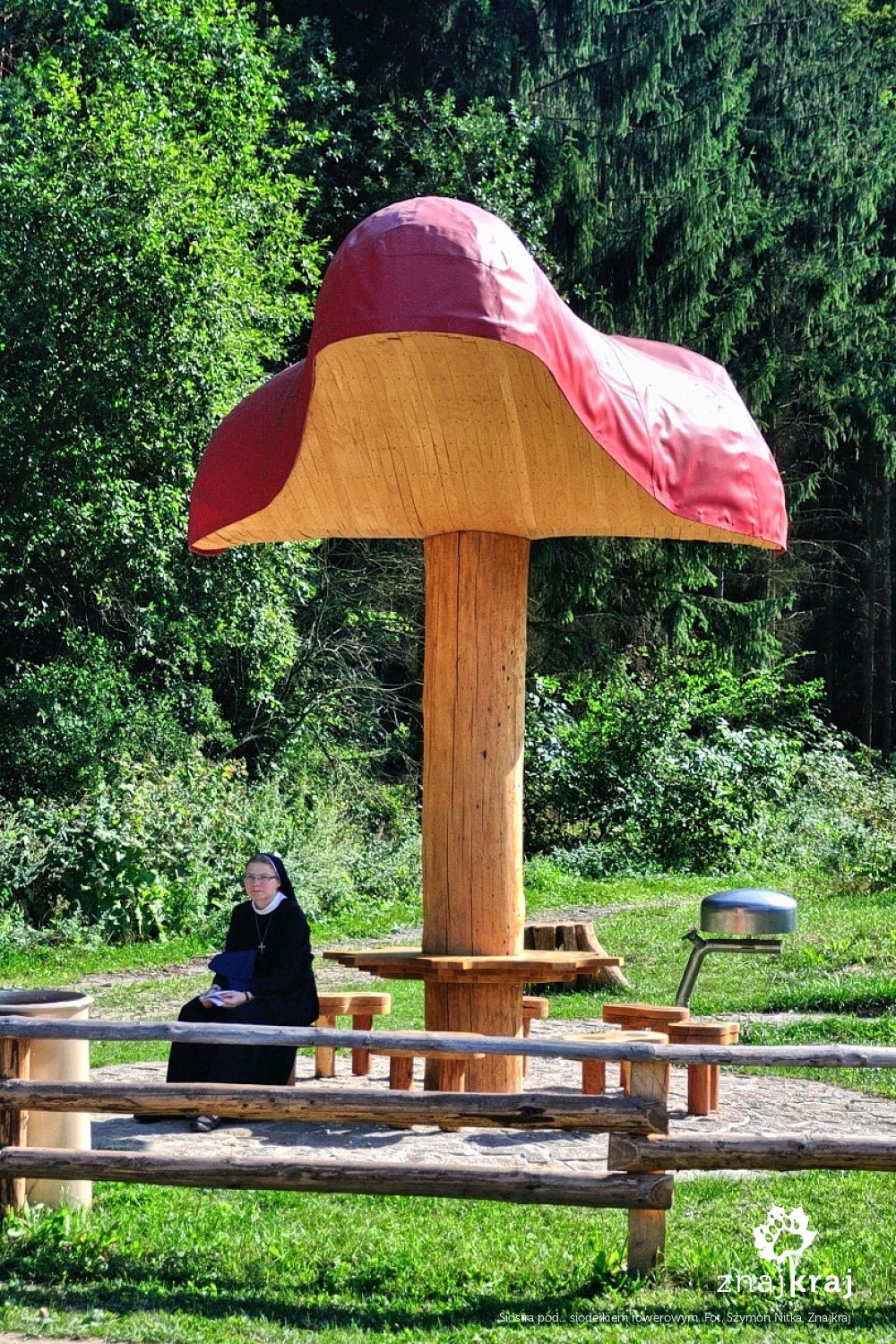 Siostra pod... siodełkiem rowerowym Siostra pod... siodełkiem rowerowym