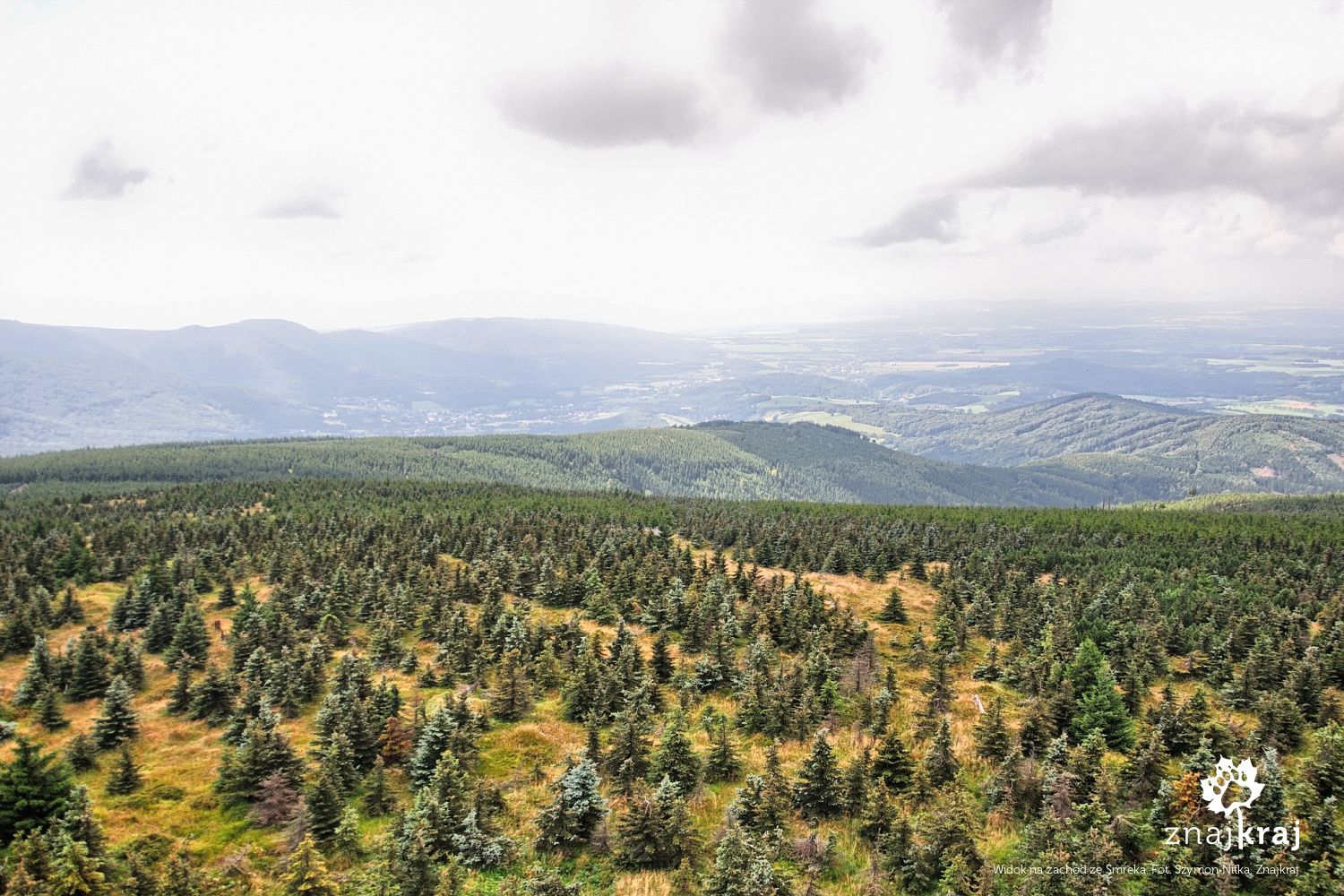 Widok na zachód ze Smreka Widok na zachód ze Smreka