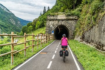 Jeden z tuneli na trasie rowerowej Alpe-Adria